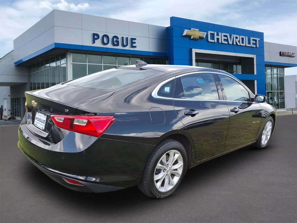 Used 2025 Chevrolet Malibu LT FWD image 2