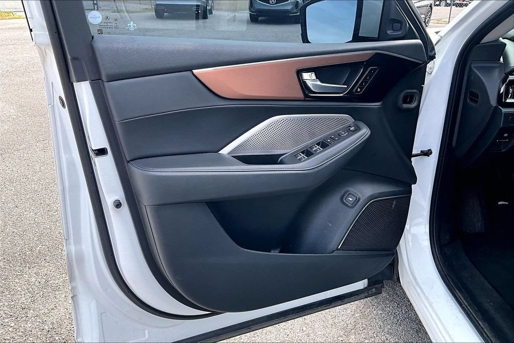 Used 2022 Acura MDX FWD image 23