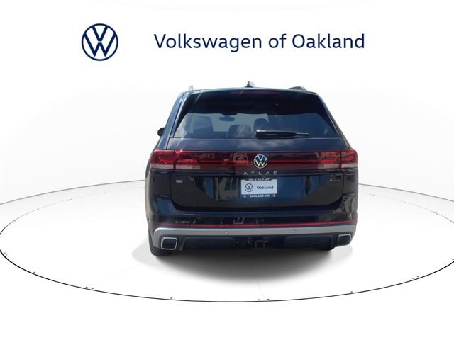 New 2026 Volkswagen Atlas Peak Edition AWD/4WD image 7