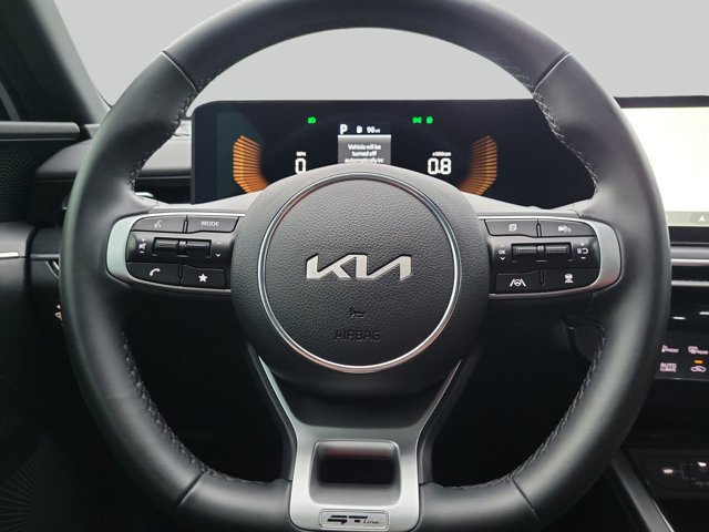 Used 2025 Kia K5 GT-Line w/ GT-Line Premium Package FWD image 32