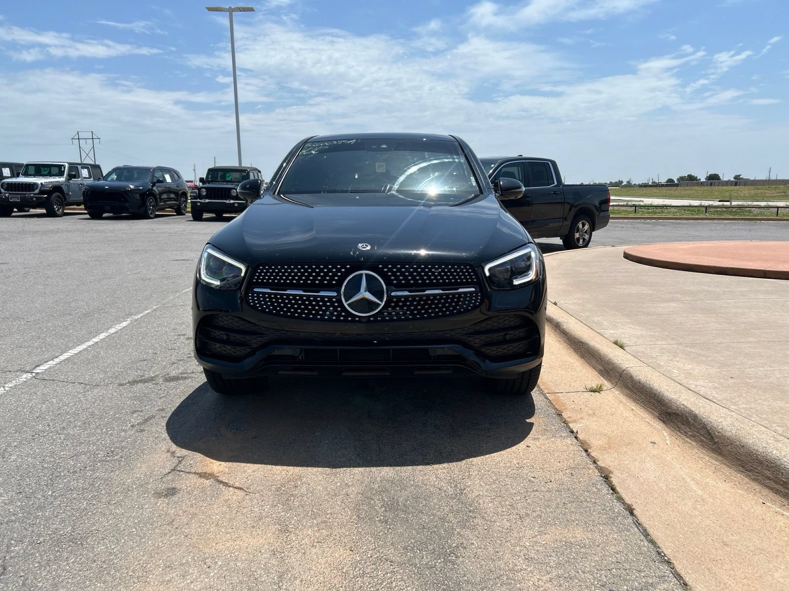 Used 2020 Mercedes-Benz GLC 300 4MATIC Coupe image 2