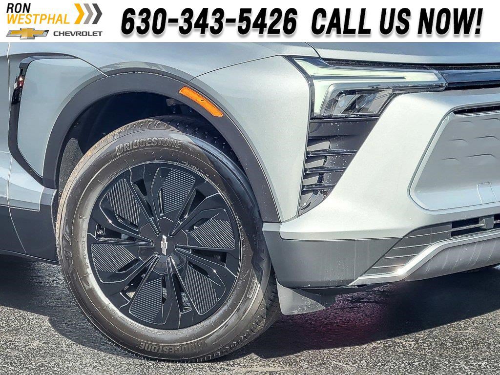 New 2026 Chevrolet Blazer EV LT AWD/4WD image 3