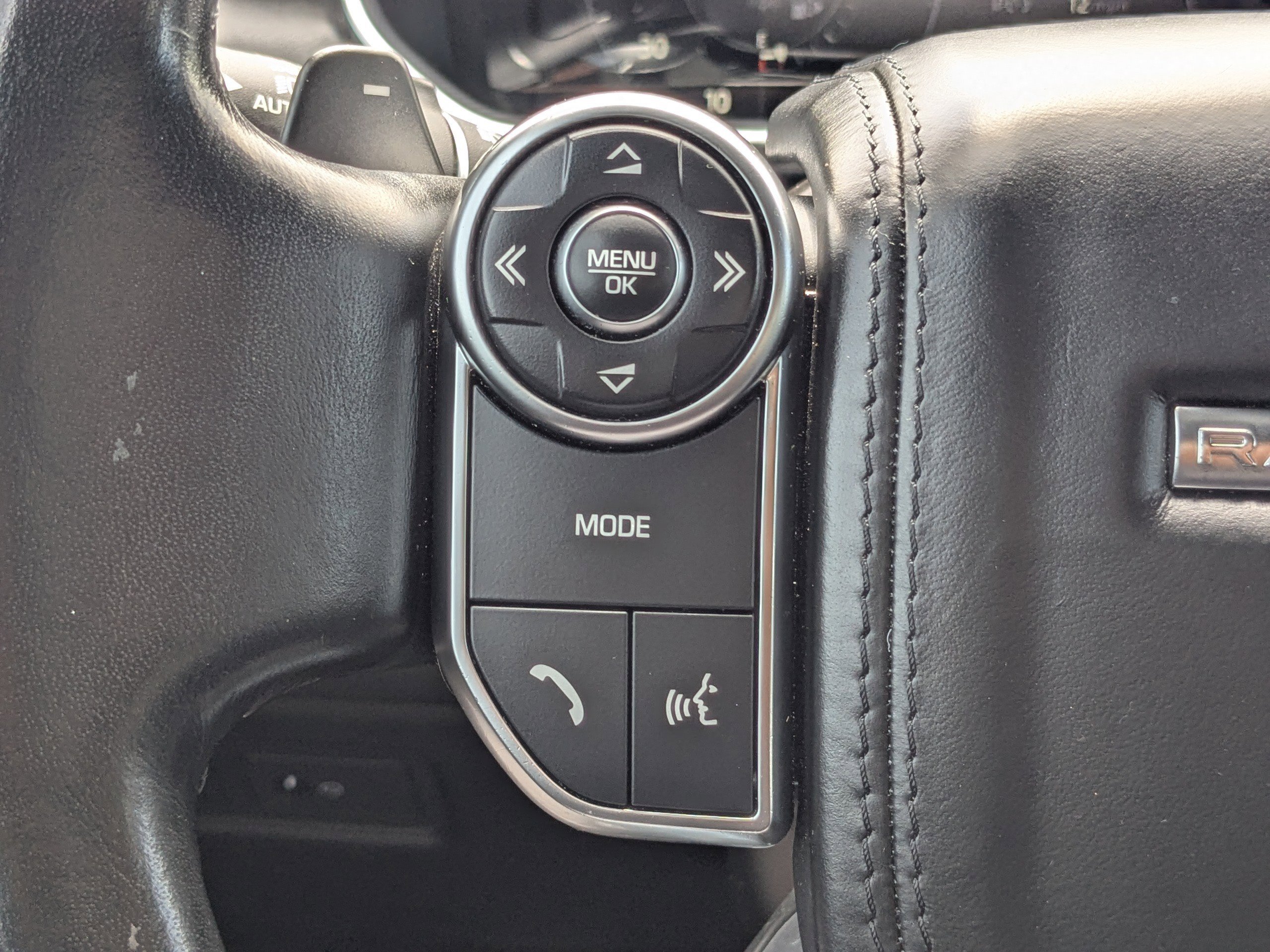 Used 2017 Land Rover Range Rover HSE AWD/4WD image 26