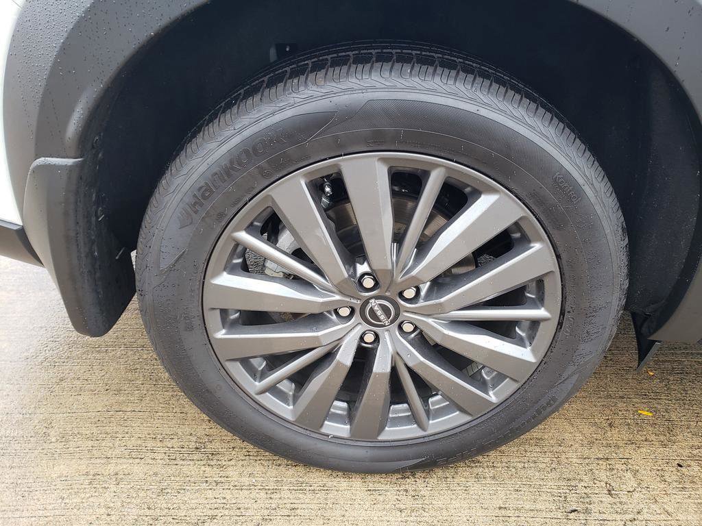 Certified 2025 Nissan Pathfinder SL w/ SL Premium Package image 44