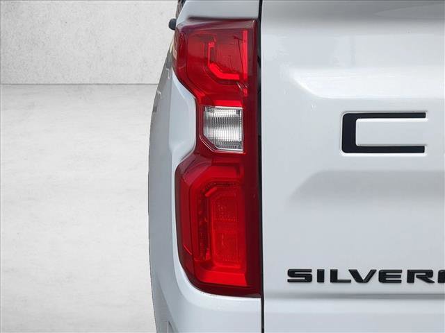 Used 2021 Chevrolet Silverado 1500 Custom Trail Boss w/ LPO, Dark Essentials Package image 9