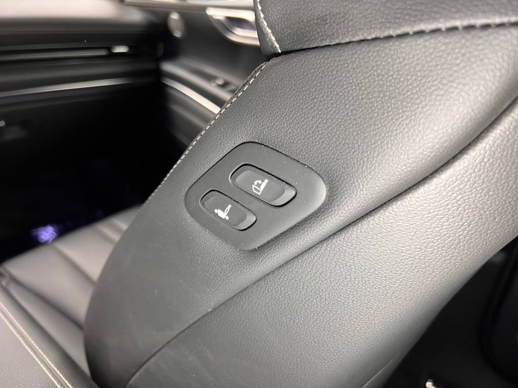Used 2021 Genesis GV80 2.5T RWD image 28