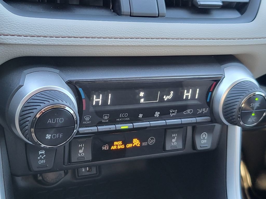 Used 2024 Toyota RAV4 XLE image 26