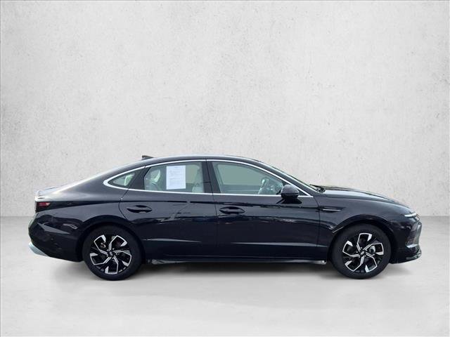 Used 2025 Hyundai Sonata SEL FWD image 4