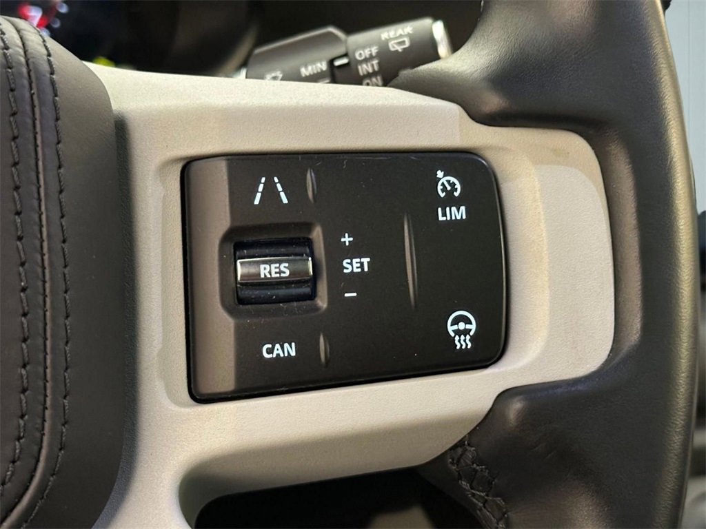 Used 2023 Land Rover Defender 110 X-Dynamic SE image 21