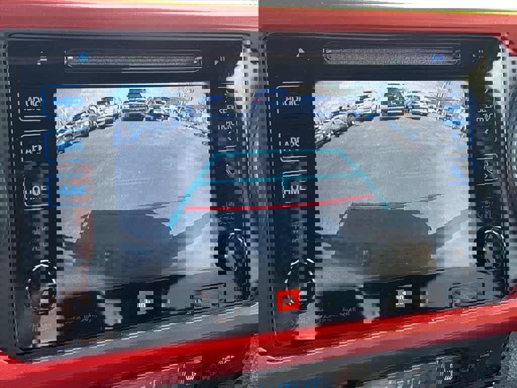 Used 2018 Toyota Tacoma TRD Off-Road image 13