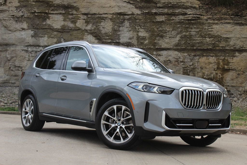 Used 2025 BMW X5 xDrive40i image 1