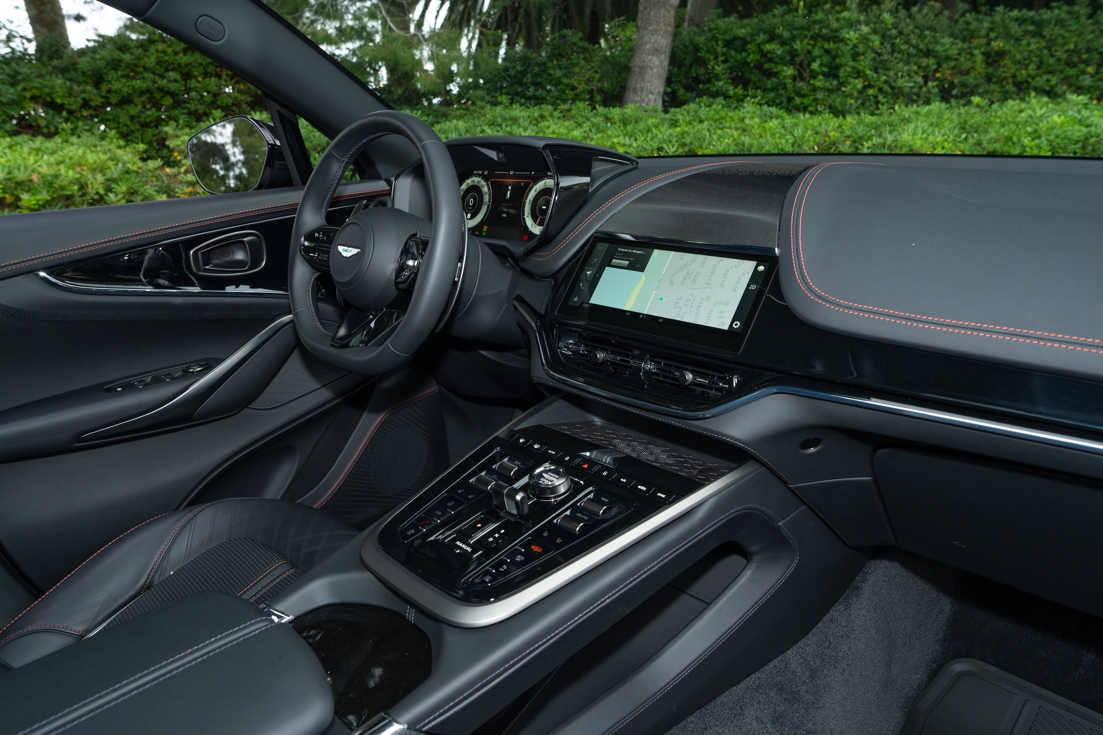 Used 2025 Aston Martin DBX 707 AWD/4WD image 14