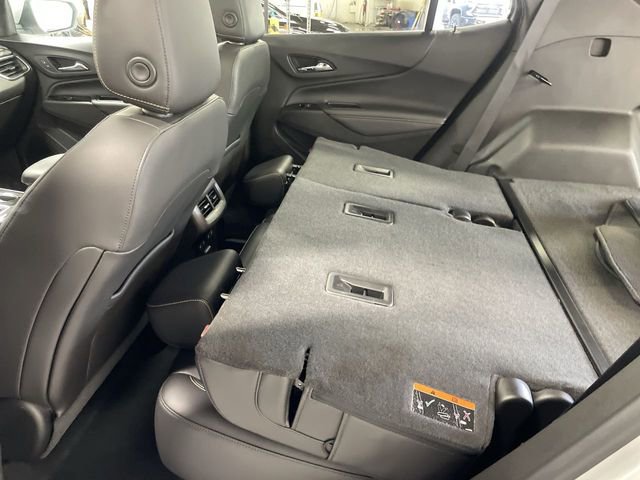 Used 2022 Chevrolet Equinox Premier AWD/4WD image 24