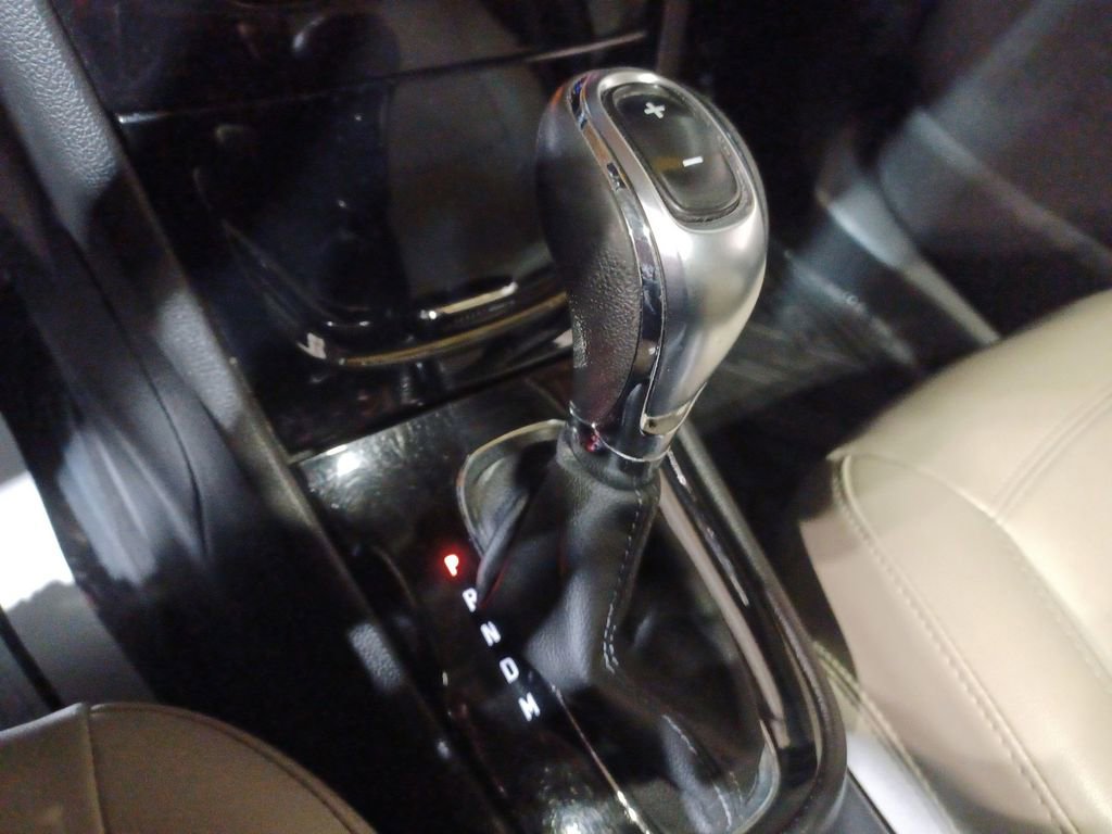 Used 2019 Buick Encore Essence w/ Experience Buick Package image 22