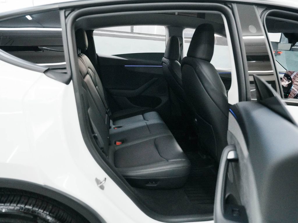 Used 2026 Tesla Model Y Long Range image 25