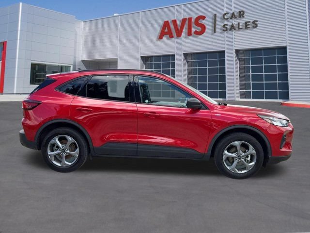 Used 2025 Ford Escape ST-Line AWD/4WD image 5