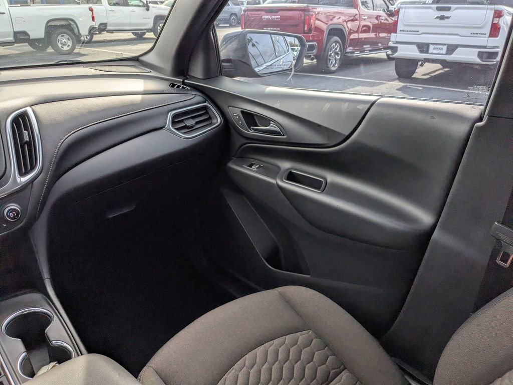Used 2019 Chevrolet Equinox LT image 19