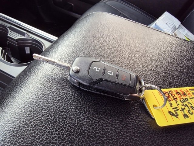 Used 2019 Ford F350 Lariat w/ Chrome Package image 31