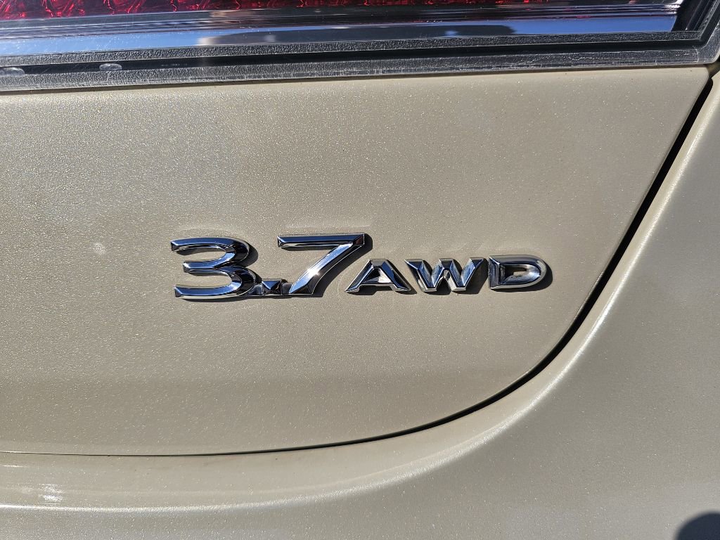 Used 2015 Lincoln MKZ AWD image 17