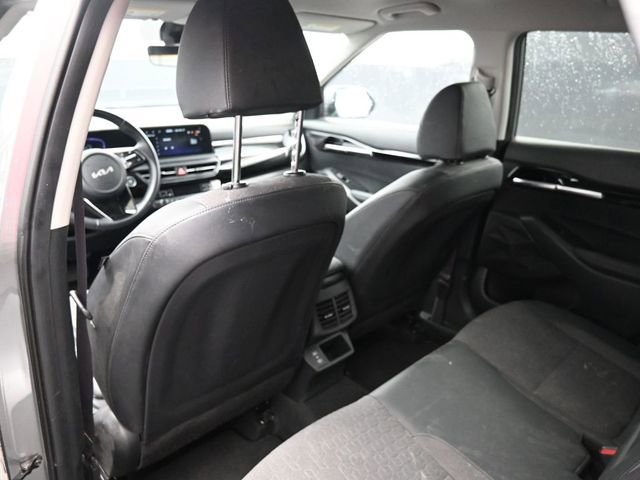 Used 2025 Kia Seltos S image 33