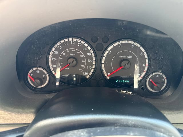 Used 2007 Jeep Liberty Sport AWD/4WD image 19