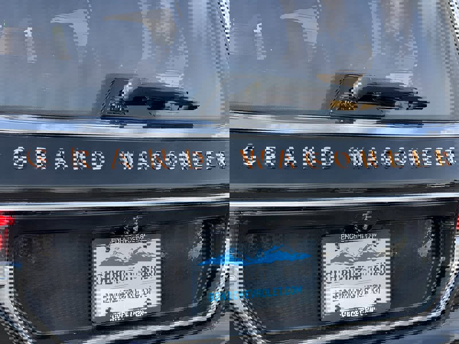 Used 2022 Jeep Grand Wagoneer Series III w/ Rear-Seat Entertainment Group image 30