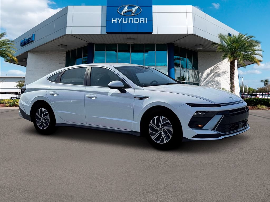New 2026 Hyundai Sonata Blue FWD image 11