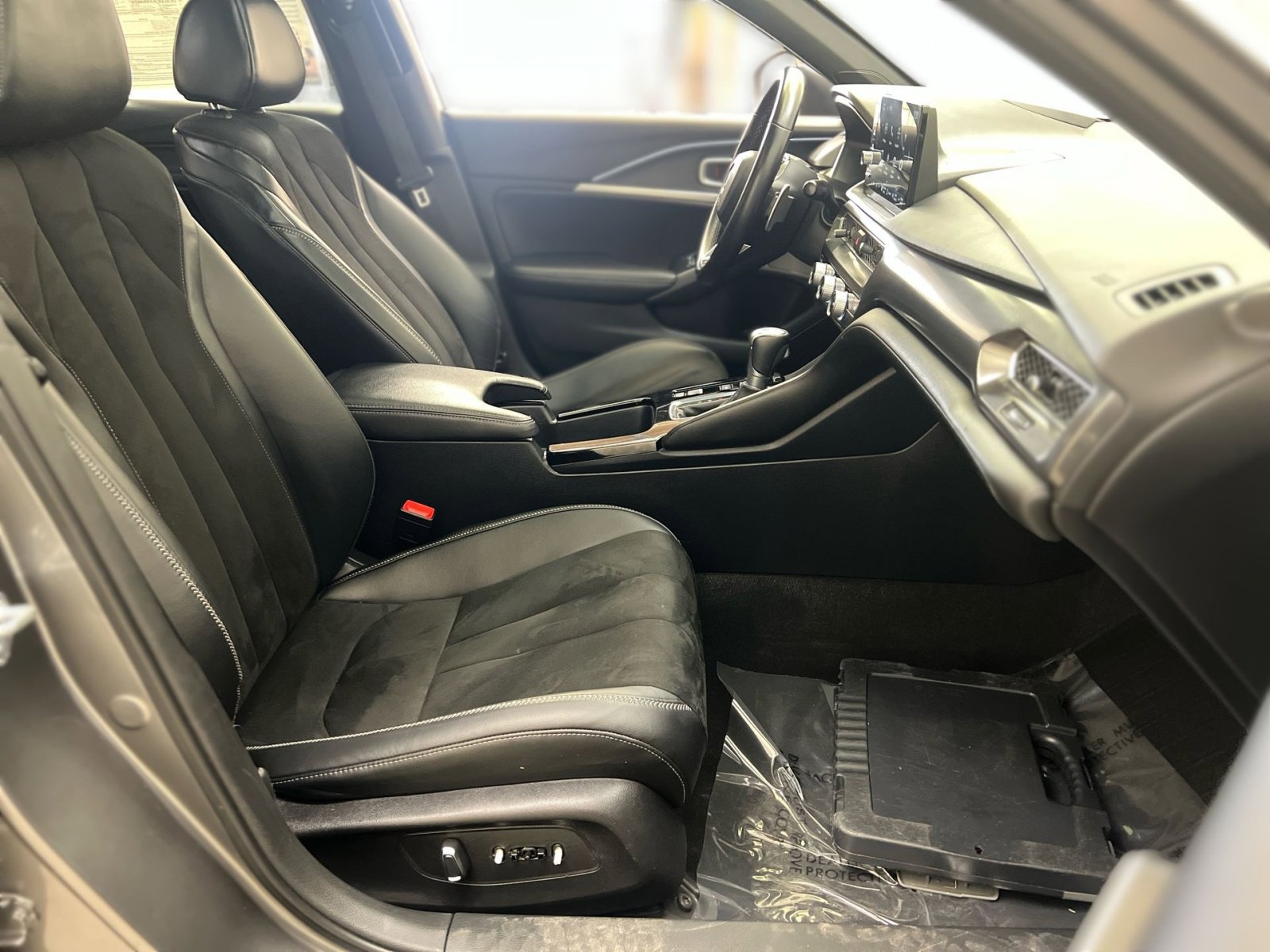 Used 2023 Acura Integra A-Spec image 25