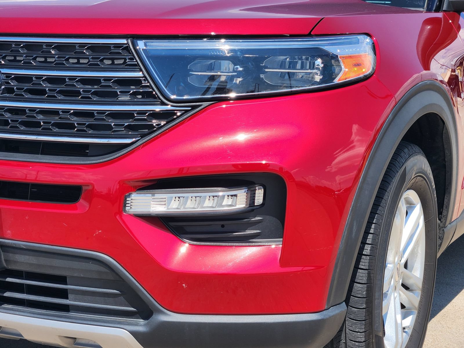 Used 2024 Ford Explorer XLT w/ Equipment Group 202A RWD image 10