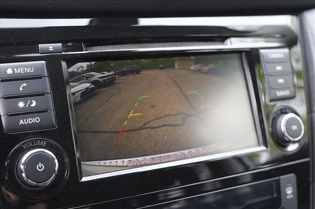 Used 2020 Nissan Rogue SV AWD/4WD image 18