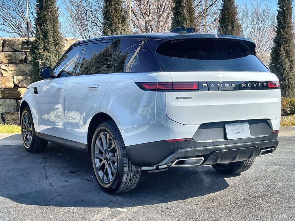 Used 2026 Land Rover Range Rover Sport SE image 3