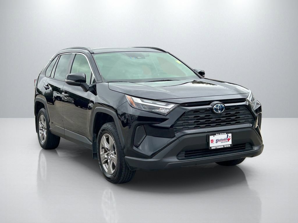 Certified 2023 Toyota RAV4 XLE w/ Convenience Package image 3