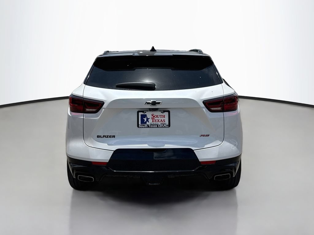 Used 2023 Chevrolet Blazer RS w/ Driver Confidence II Package FWD image 6