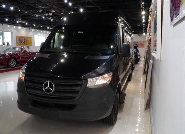 Used 2020 Mercedes-Benz Sprinter 3500 image 3