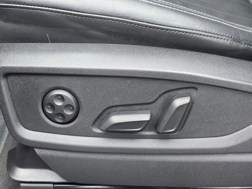 Used 2023 Audi Q5 2.0T Premium w/ Convenience Package image 40