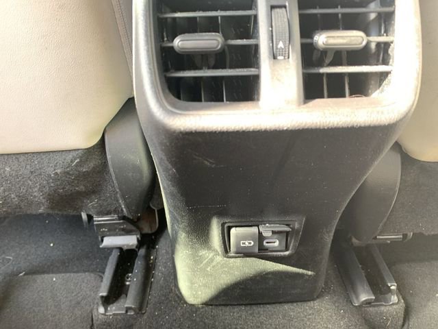 Used 2021 Lexus UX 200 w/ Premium Package image 33