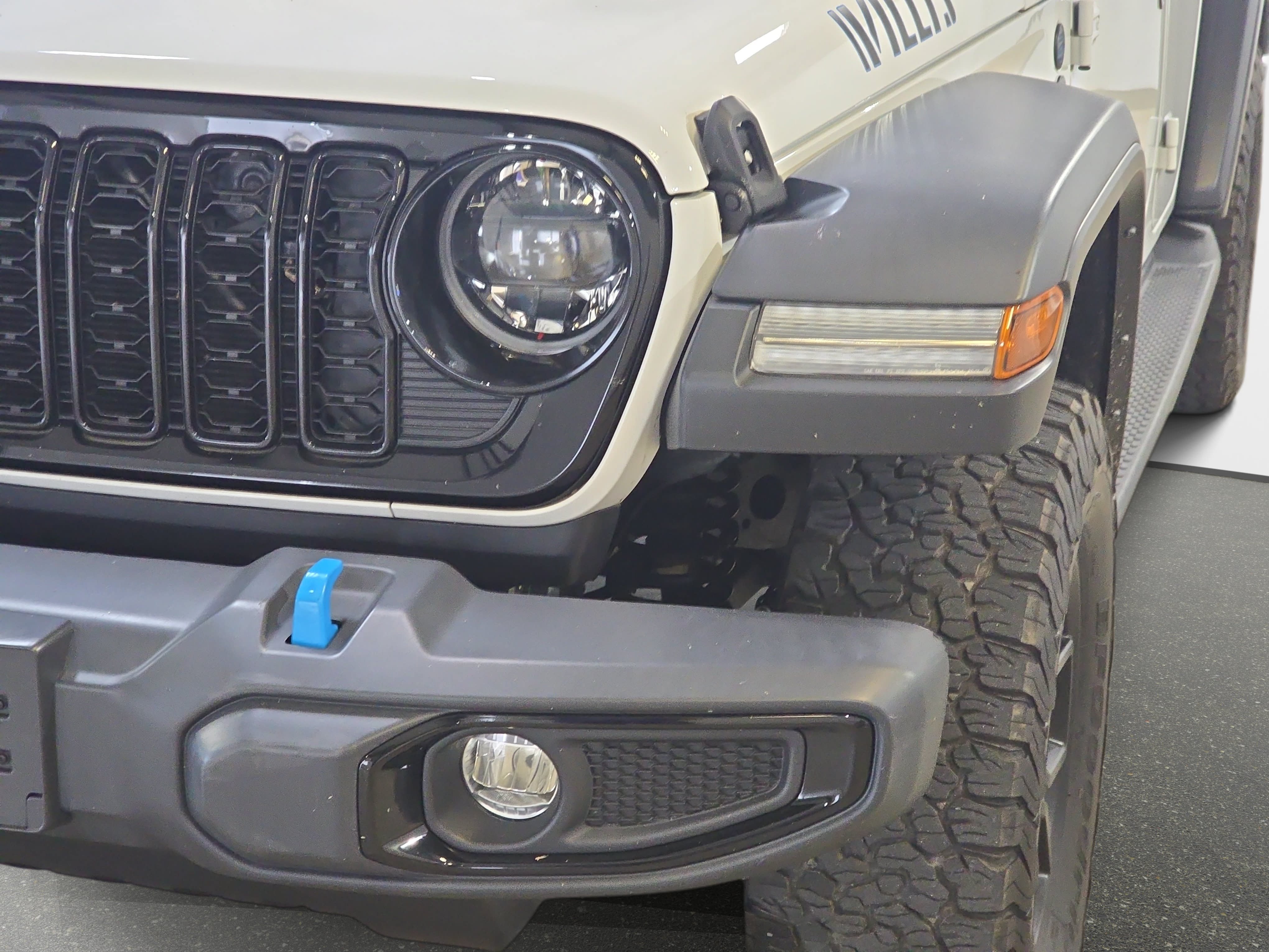 Used 2024 Jeep Wrangler Unlimited AWD/4WD image 28