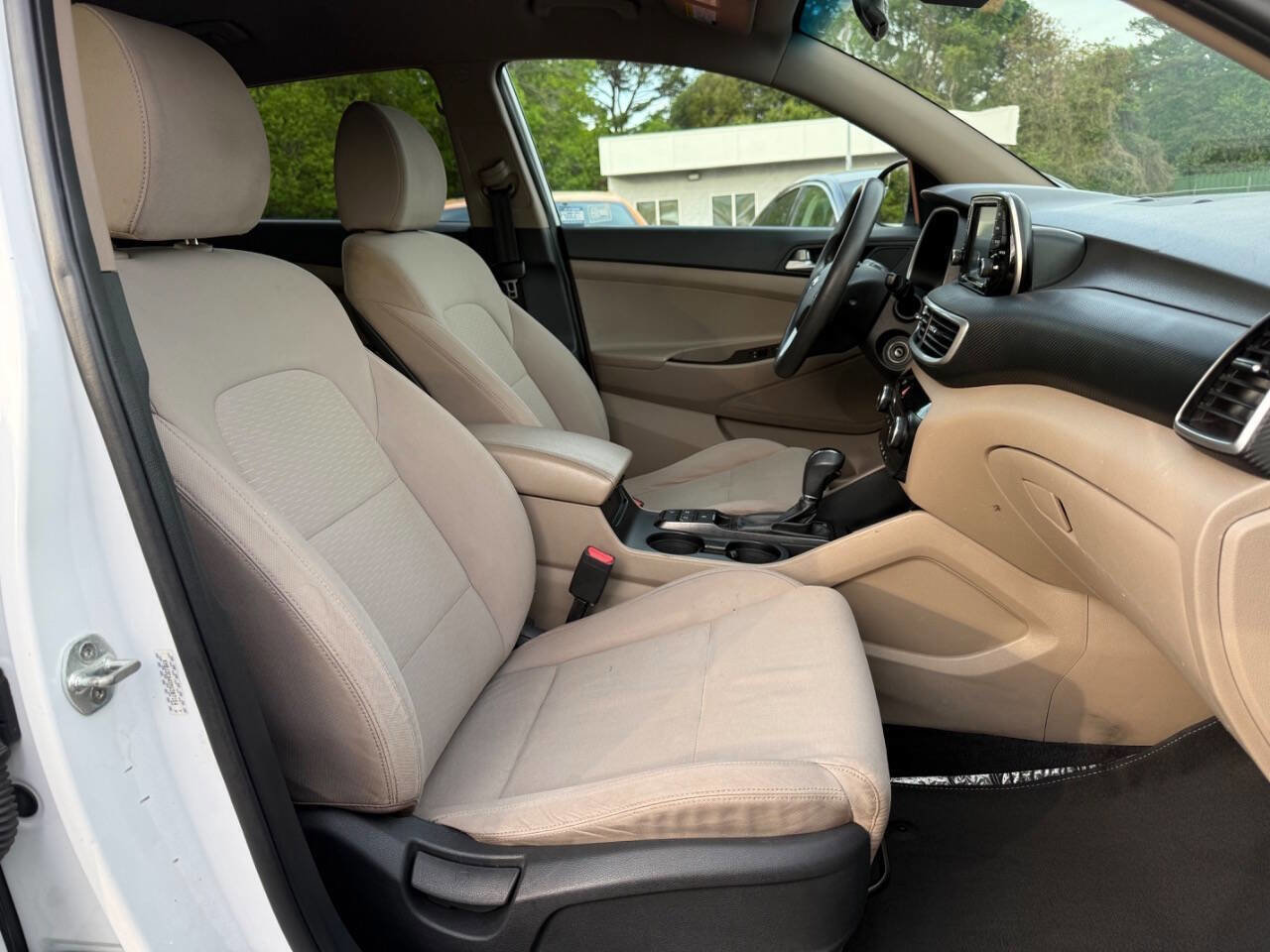 Used 2021 Hyundai Tucson SE w/ Cargo Package image 13