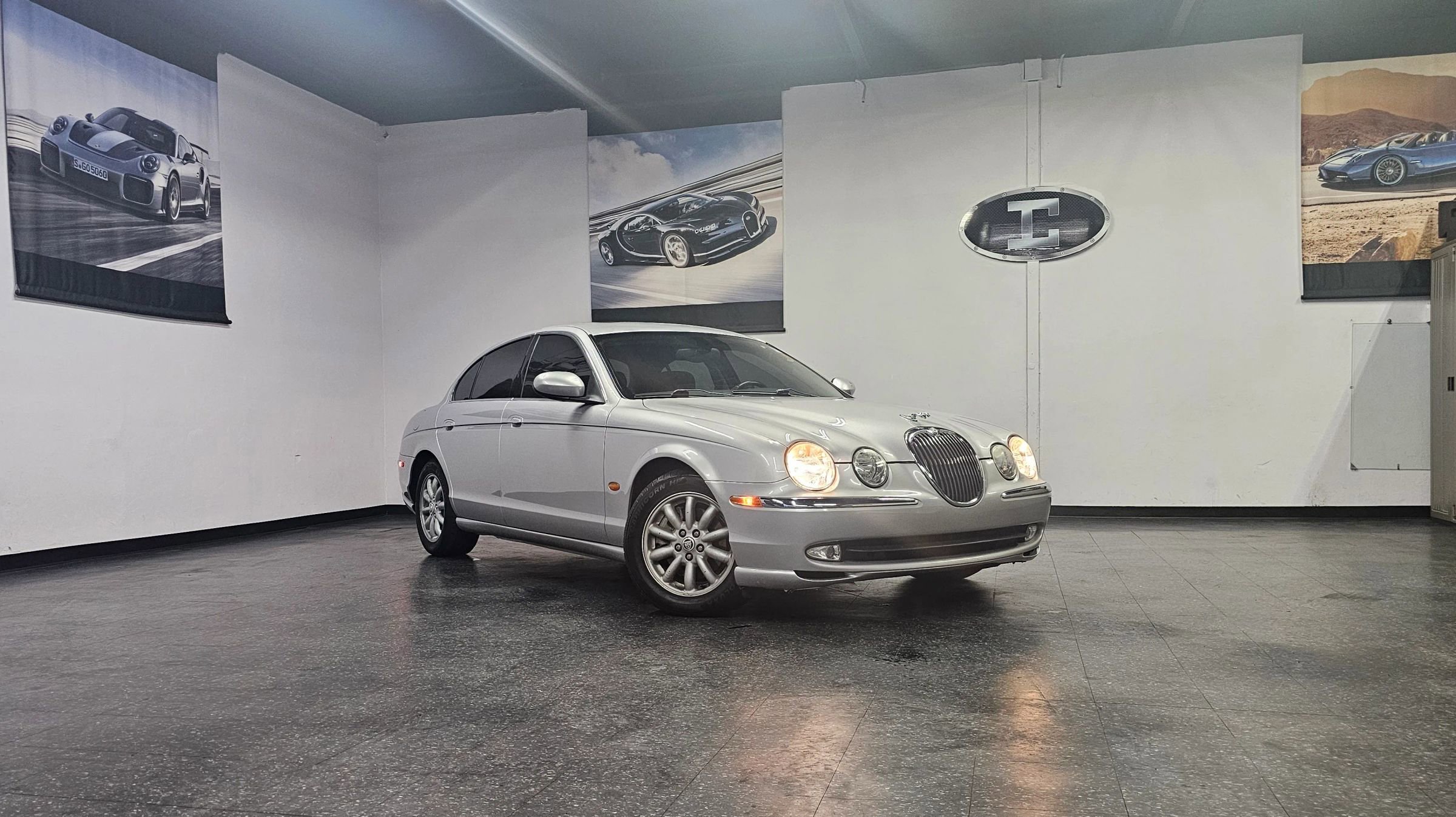 Used 2003 Jaguar S-TYPE 4.2 image 2