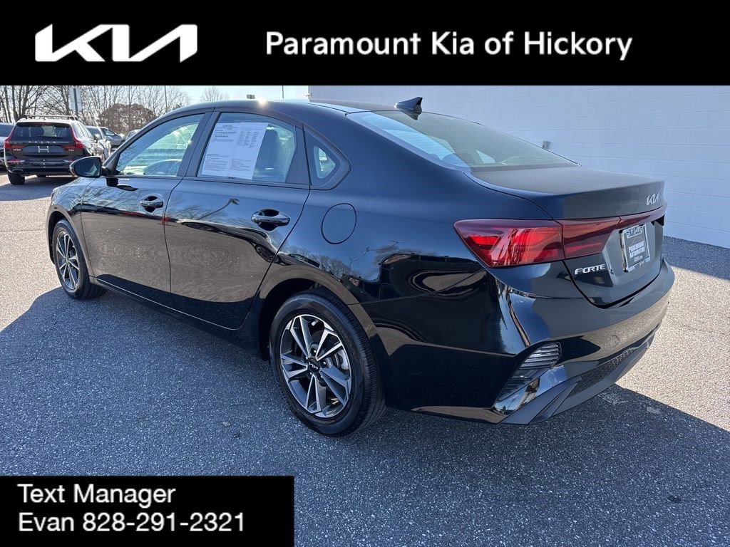 Used 2024 Kia Forte LXS w/ LXS Technology Package image 5