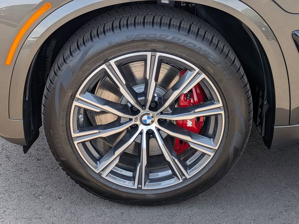 New 2026 BMW X5 xDrive50e w/ M Sport Package image 29