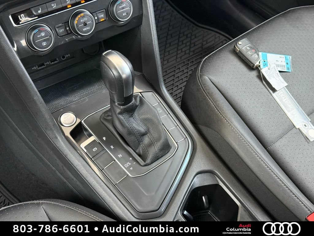 Used 2020 Volkswagen Tiguan SE FWD image 31