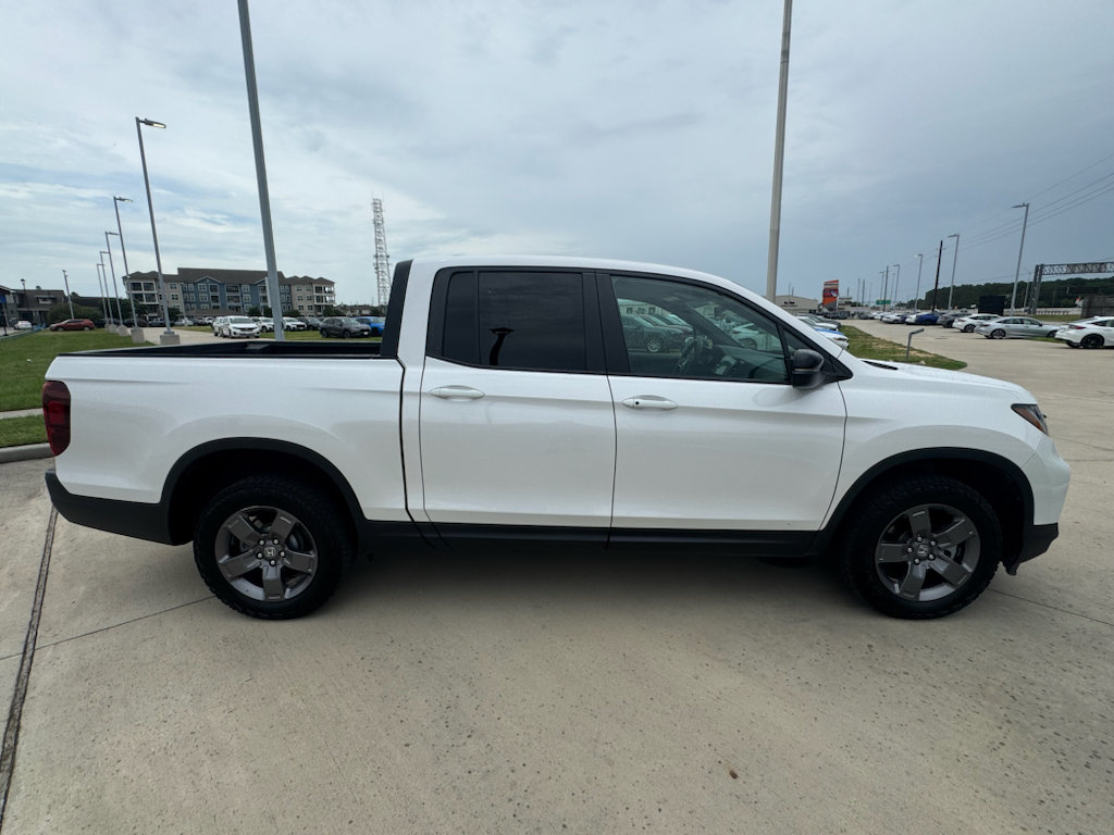 Certified 2025 Honda Ridgeline TrailSport image 9