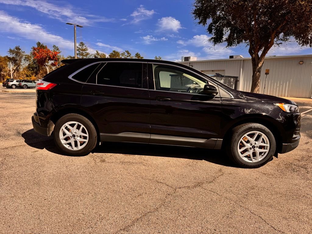 Used 2024 Ford Edge SEL image 10