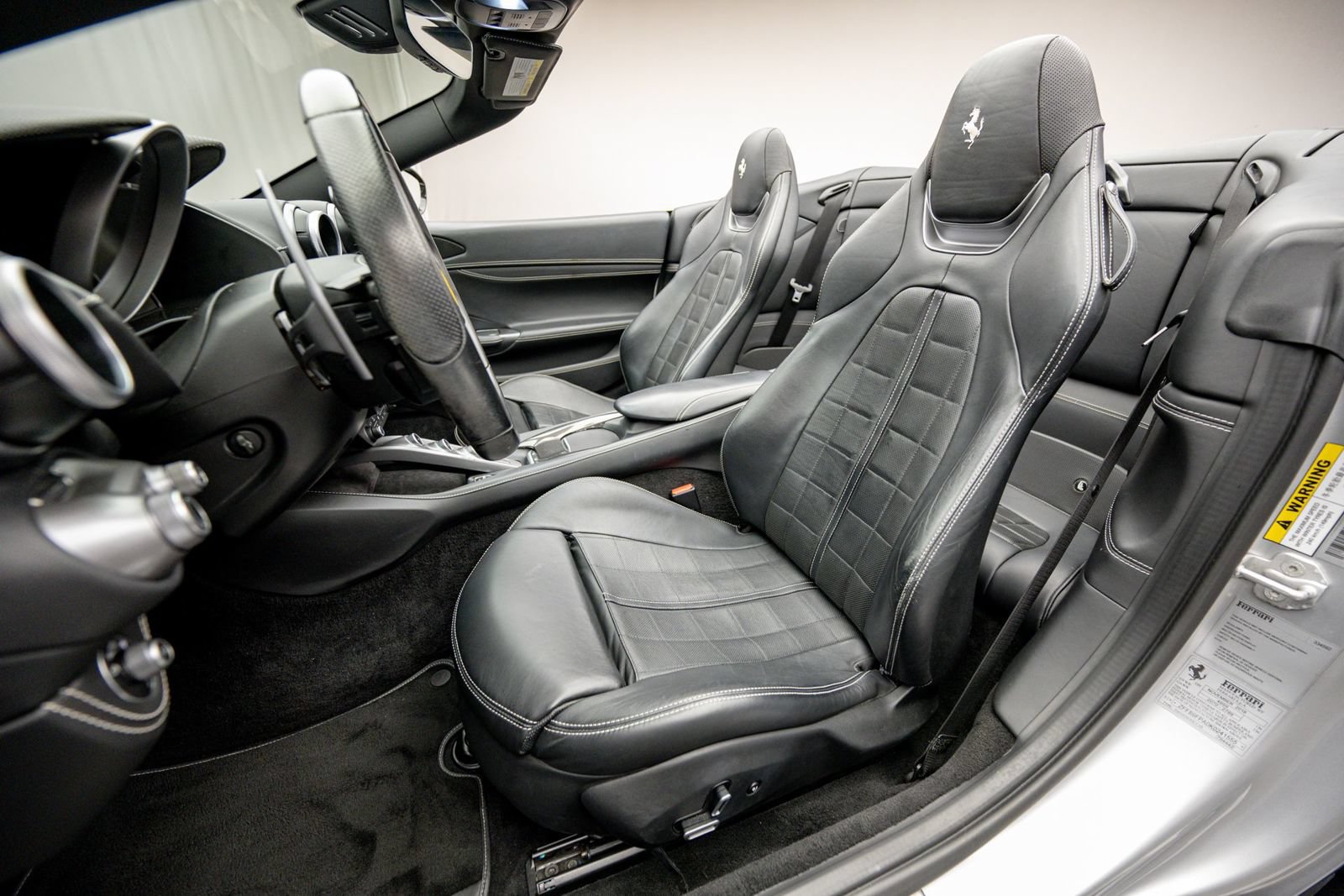 Used 2019 Ferrari Portofino RWD image 19