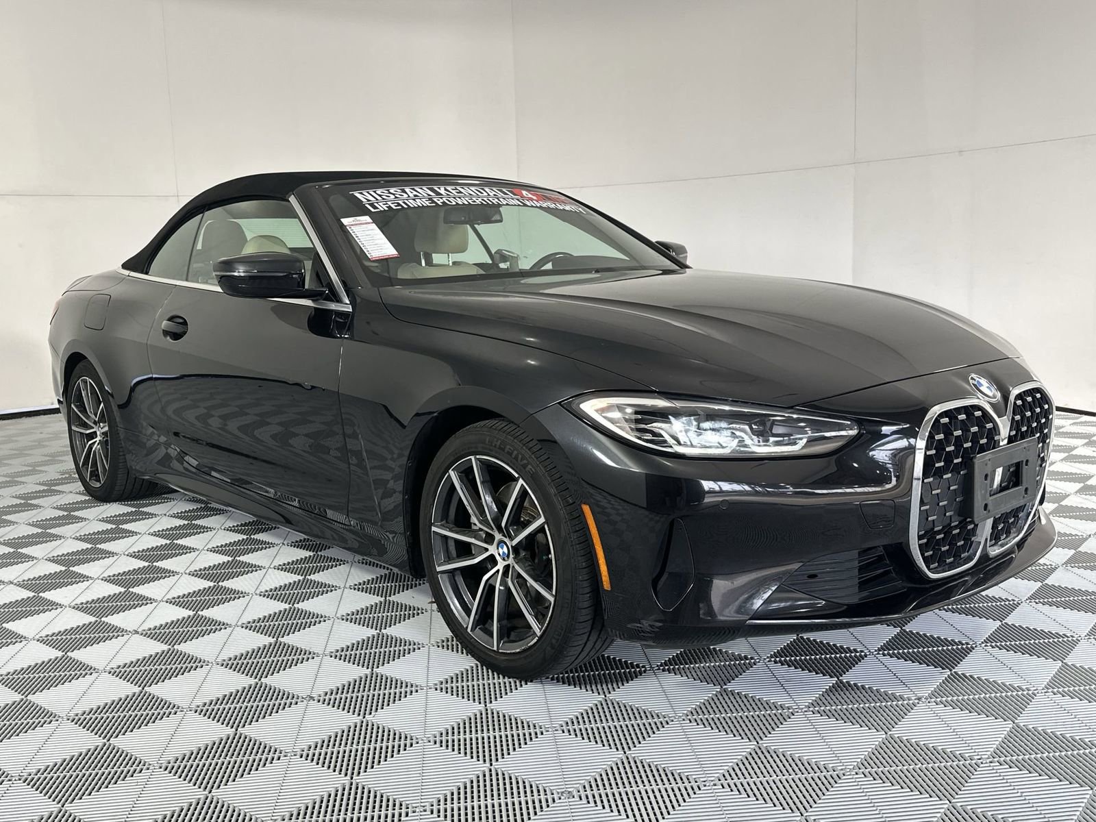 Used 2022 BMW 430i xDrive Convertible w/ Convenience Package image 2