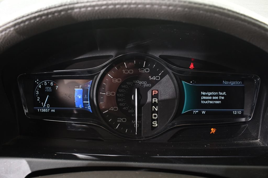 Used 2015 Lincoln MKX AWD w/ Equipment Group 102A image 25