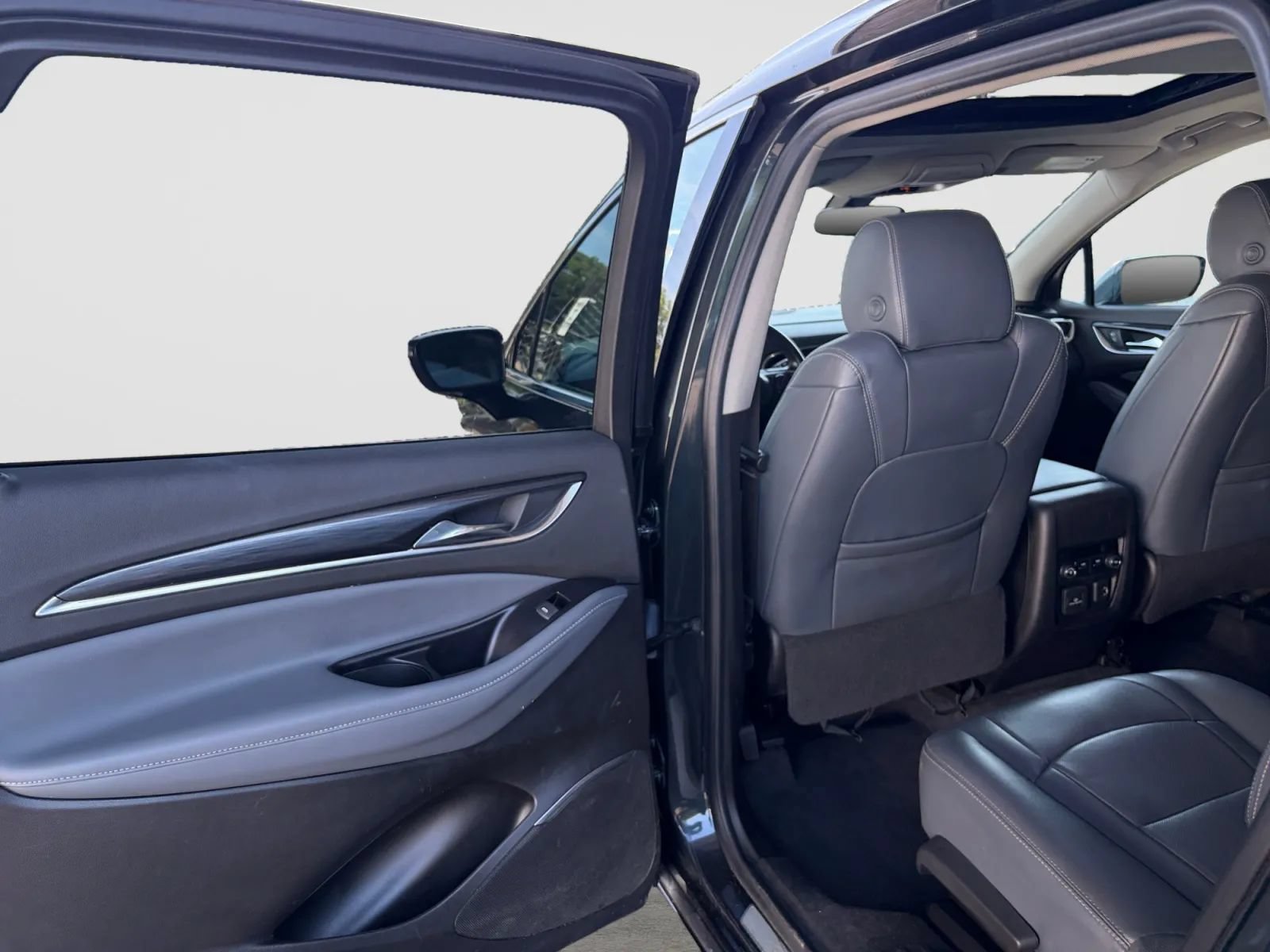 Used 2019 Buick Enclave Essence w/ Trailering Package, 5000 lbs. AWD/4WD image 14
