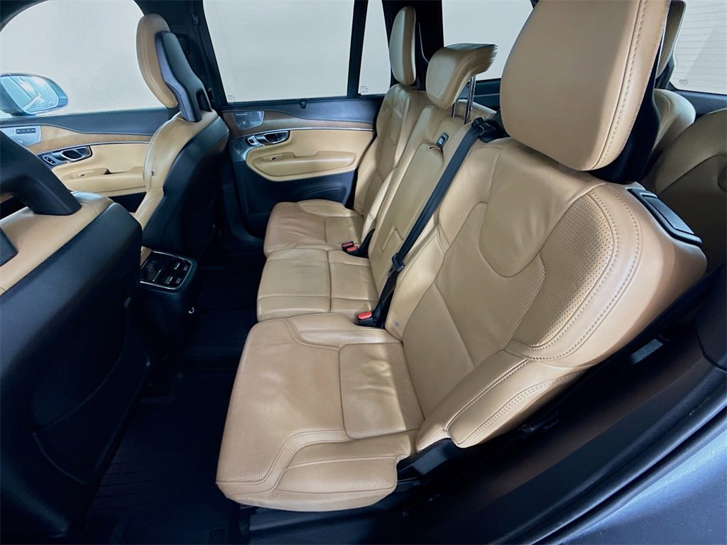 Used 2017 Volvo XC90 T6 Inscription w/ Vision Package image 26