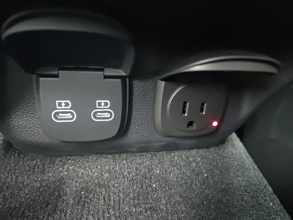 Used 2026 Genesis GV70 3.5T Sport Prestige image 31